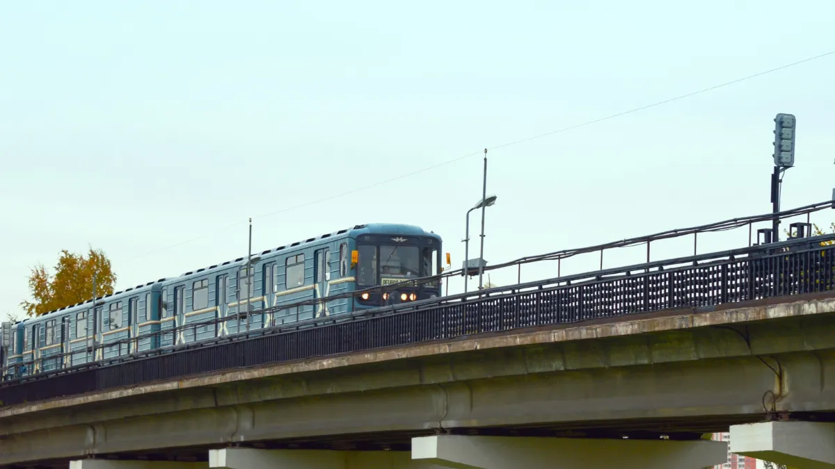 kolkata-news-metros-esplanade-station-awaits-defence-ministry-approval-check-complete-details